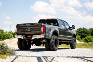 Ford F-350 Super Duty Suspension Lift Kit - Rough Country - 4.5 Inch Lift + N3/V2 Monotube/Vertex Adjustable Reservoir Shocks - '17-'22 Ford F-350 Super Duty Suspension Lift Kit - Rough Country - 4.5 Inch Lift + N3/V2 Monotube/Vertex Adjustable Reservoir Shocks - '17-'22